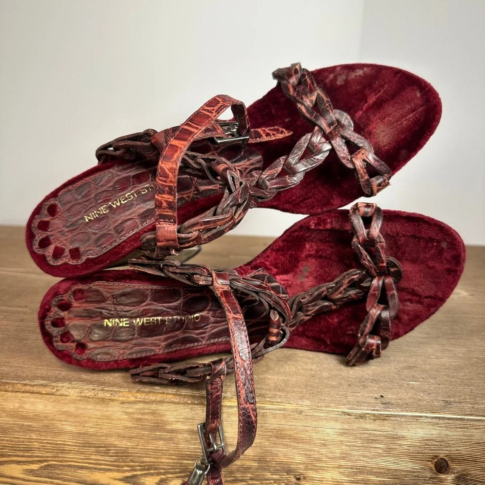 Nine West Braided Leather Wood Platform T Strap Sandals Boho 5M Velvet Wood Heel